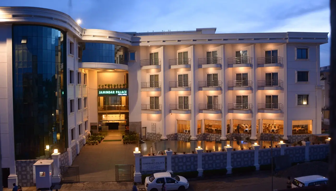Top Amenities for Tourists